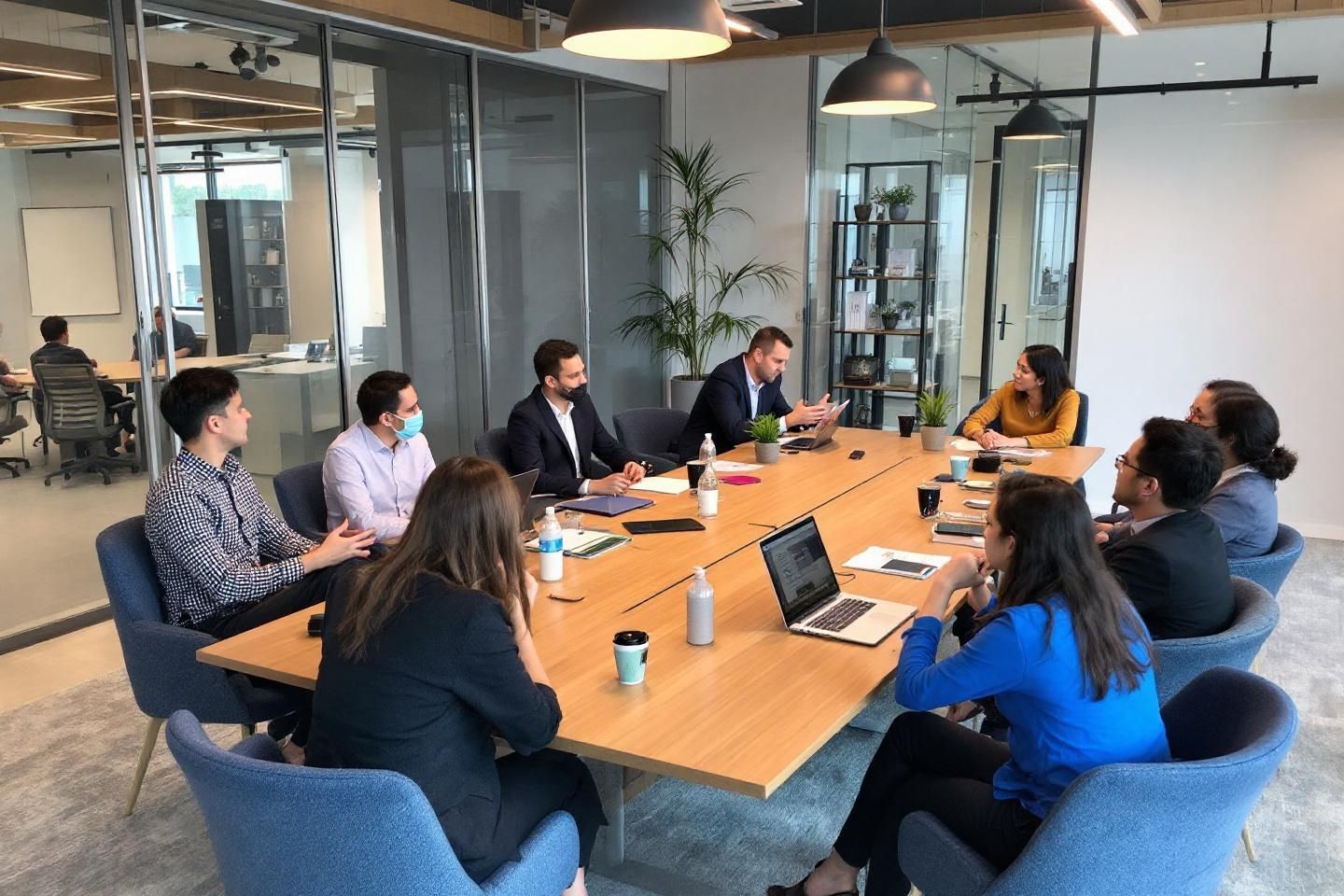 In what ways do alliances with incubators and accelerators allow Phnom Penh business services to anticipate market trends?