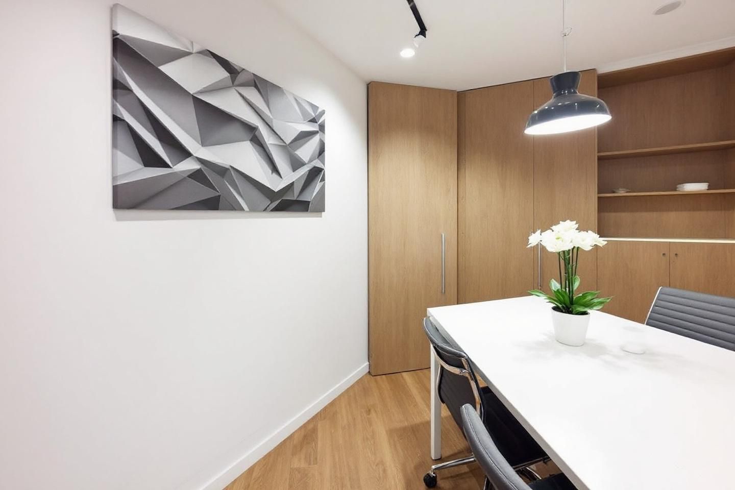 How do Phnom Penh business services support companies in drafting contracts compliant with Cambodian law?